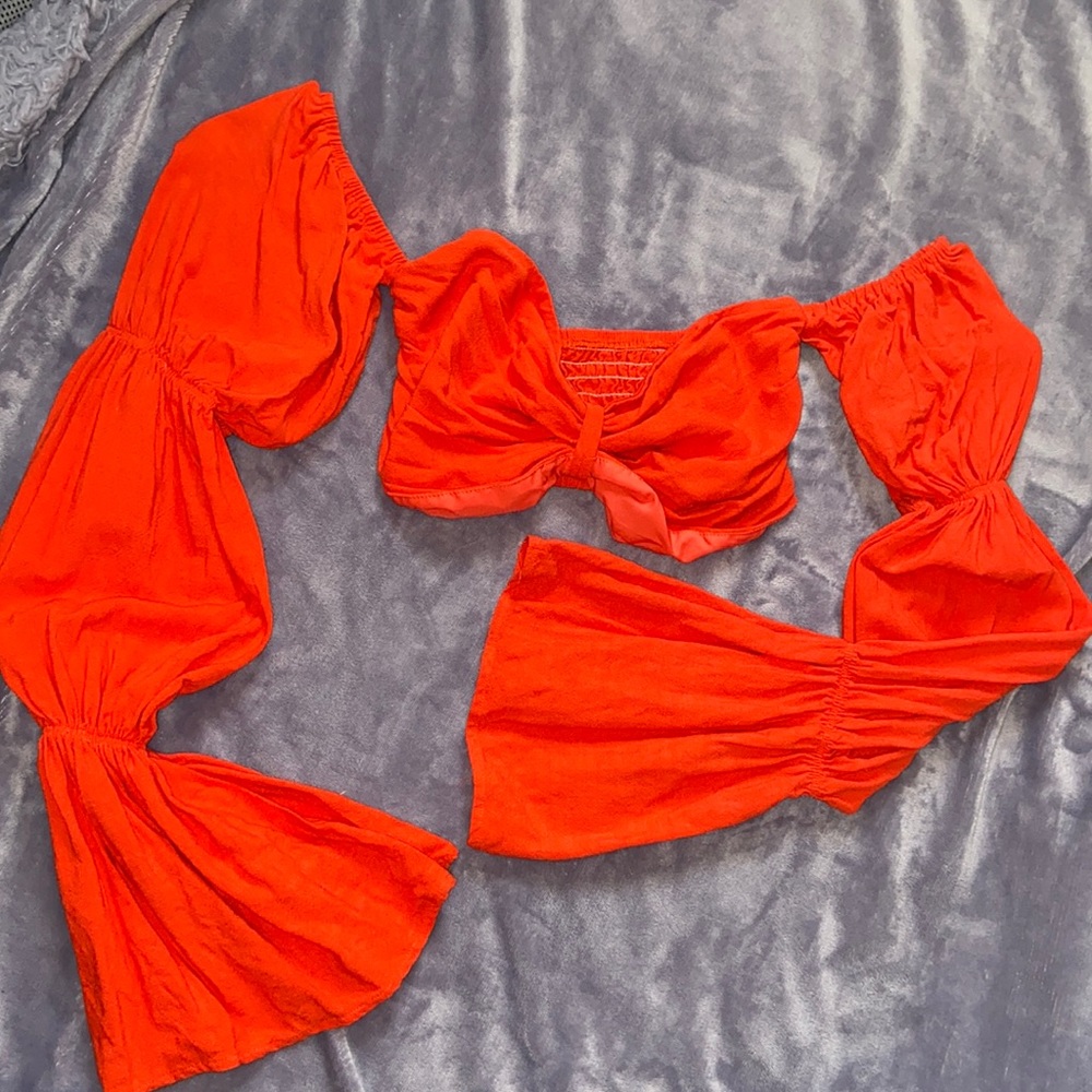 Crop top - Picture 3 of 6